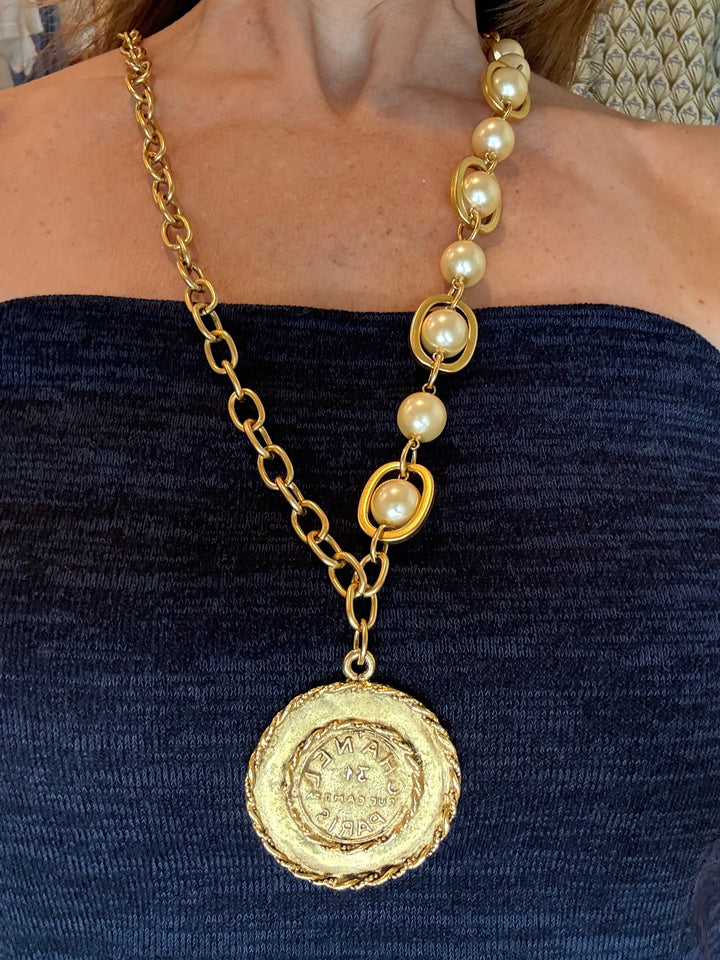 COCO PEARL COIN NECKLACE