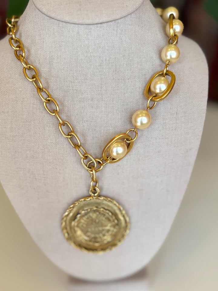 COCO PEARL COIN NECKLACE