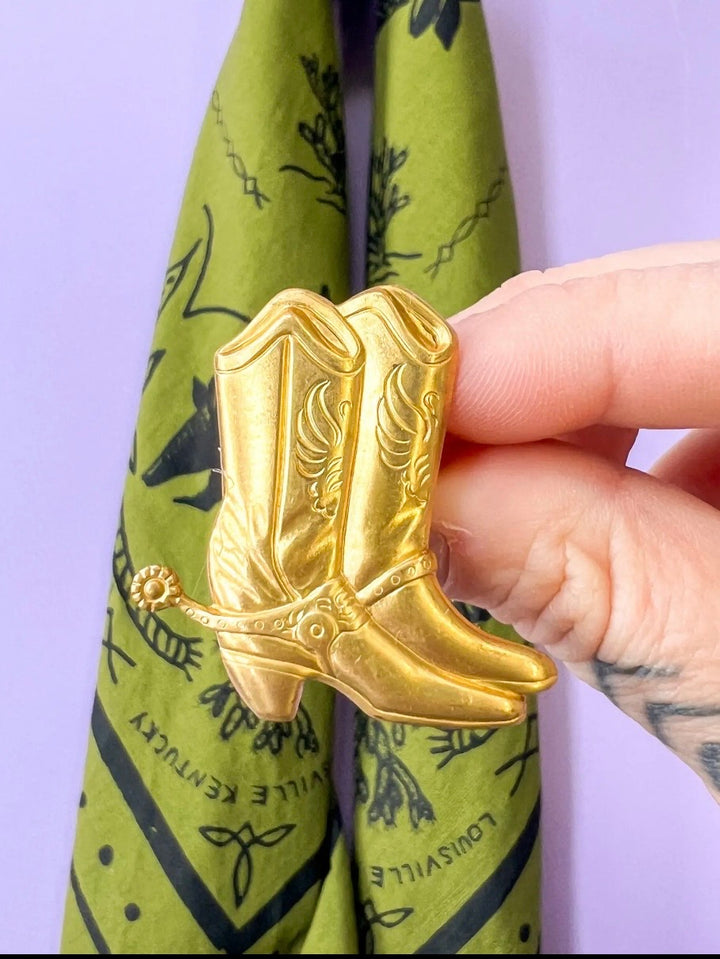 COWBOY BOOT SCARF SLIDE