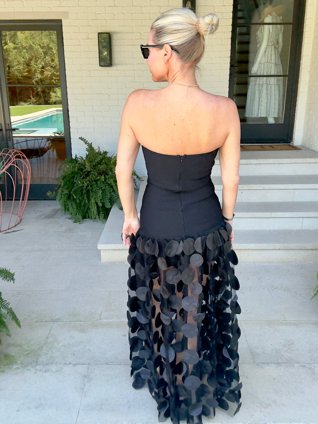 RSVP BLACK GOWN