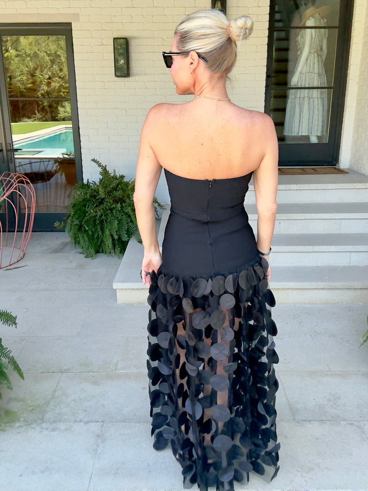 RSVP BLACK GOWN