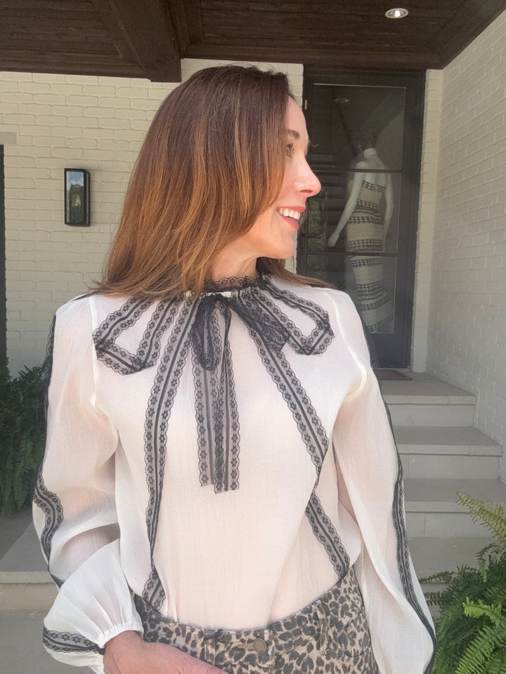 FRENCHIE BLOUSE