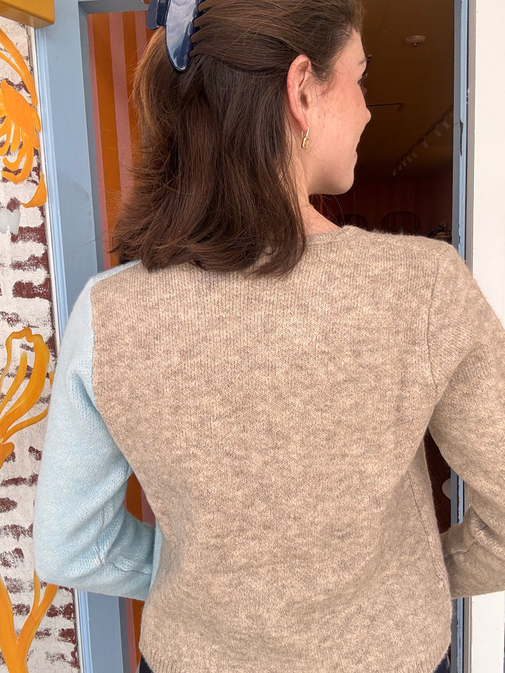 BISCUIT &amp; BLUE CARDIGAN
