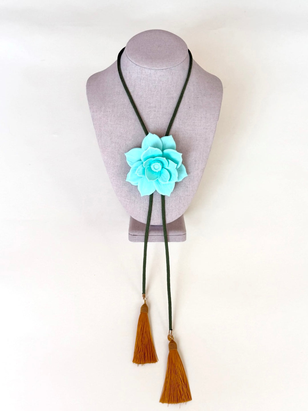 LOTUS FLOWER TURQUOISE W/GREEN