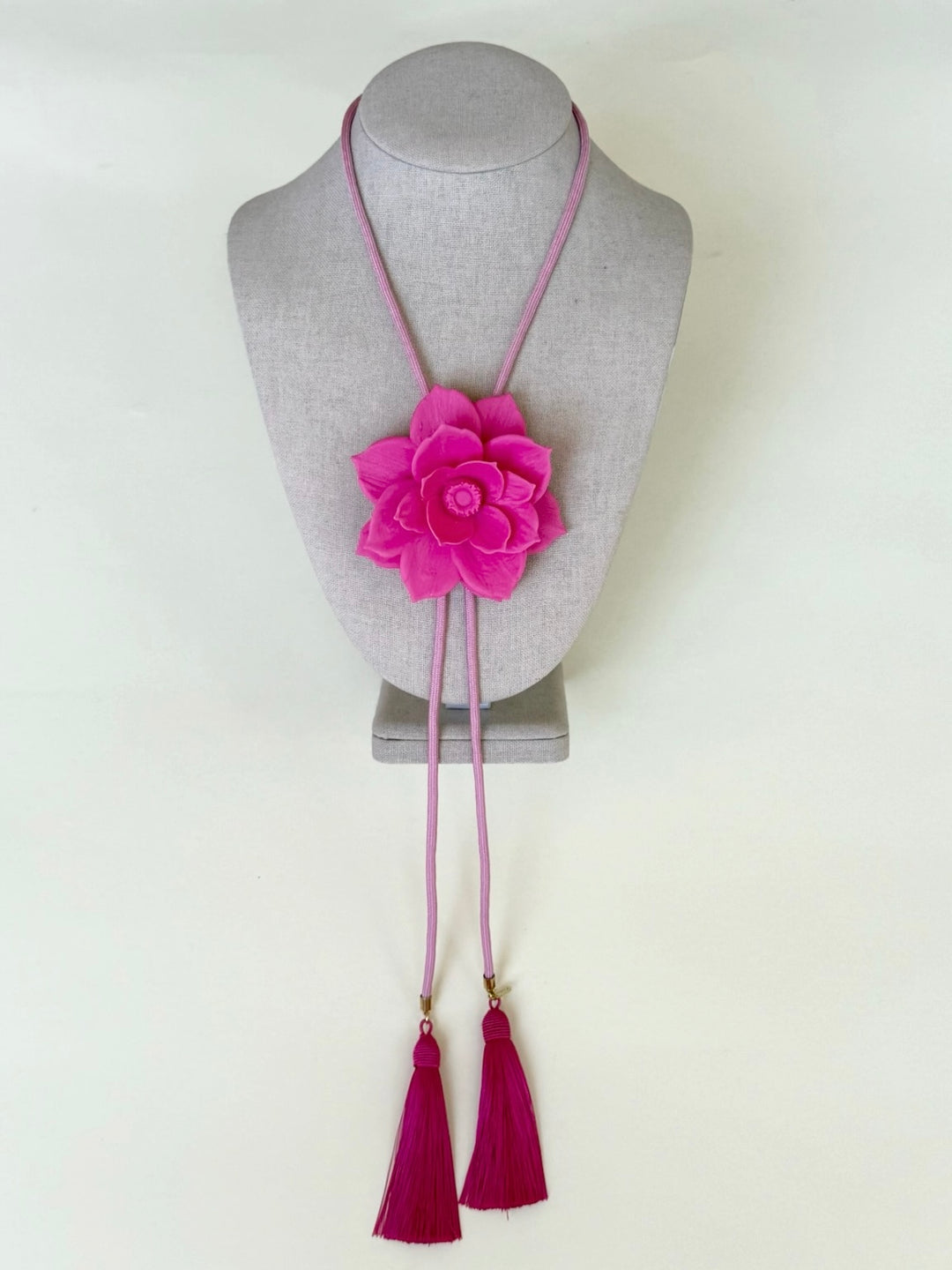 LOTUS FLOWER BOLO PINK W/PINK