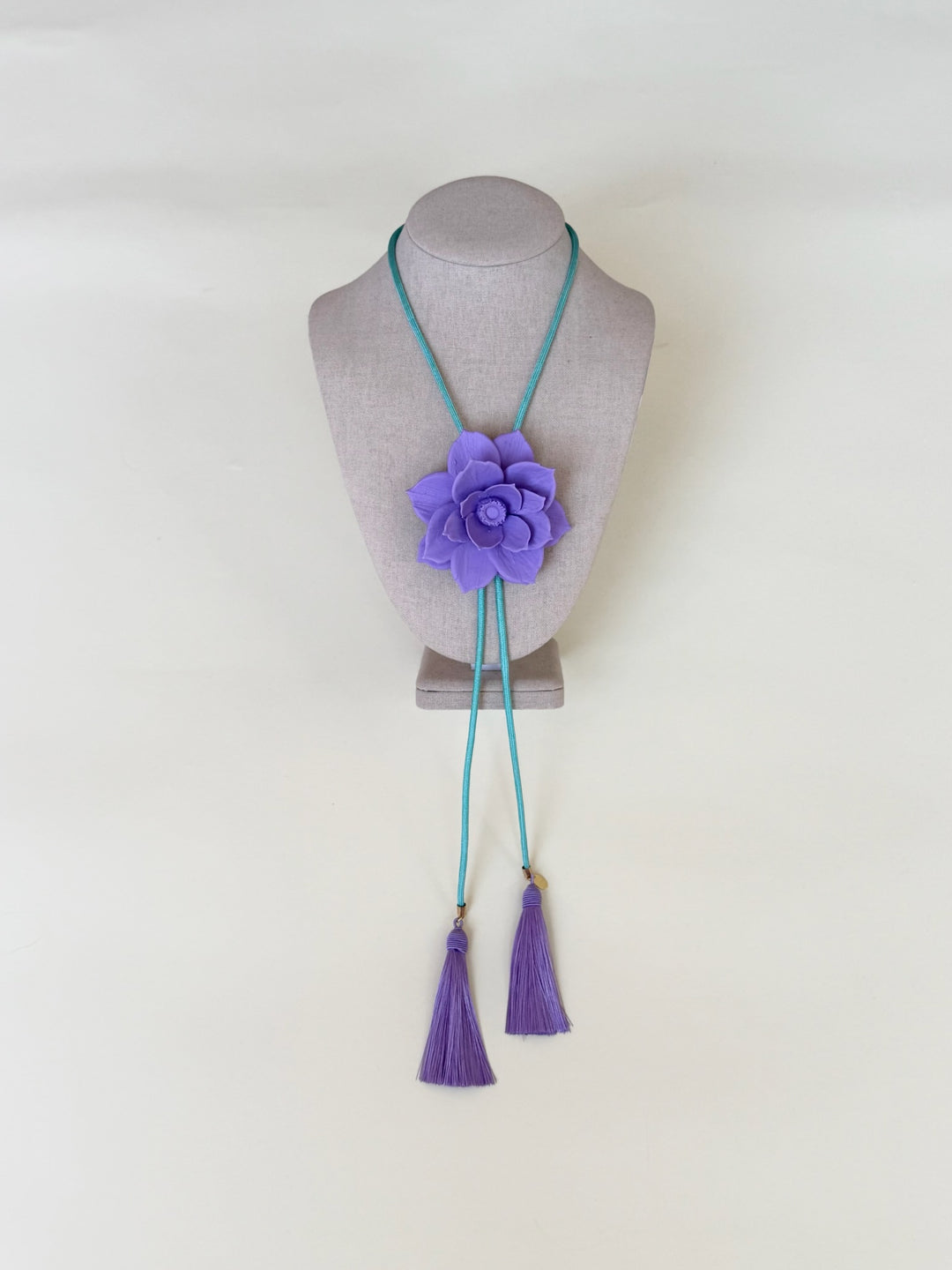 LOTUS FLOWER BOLO PURPLE