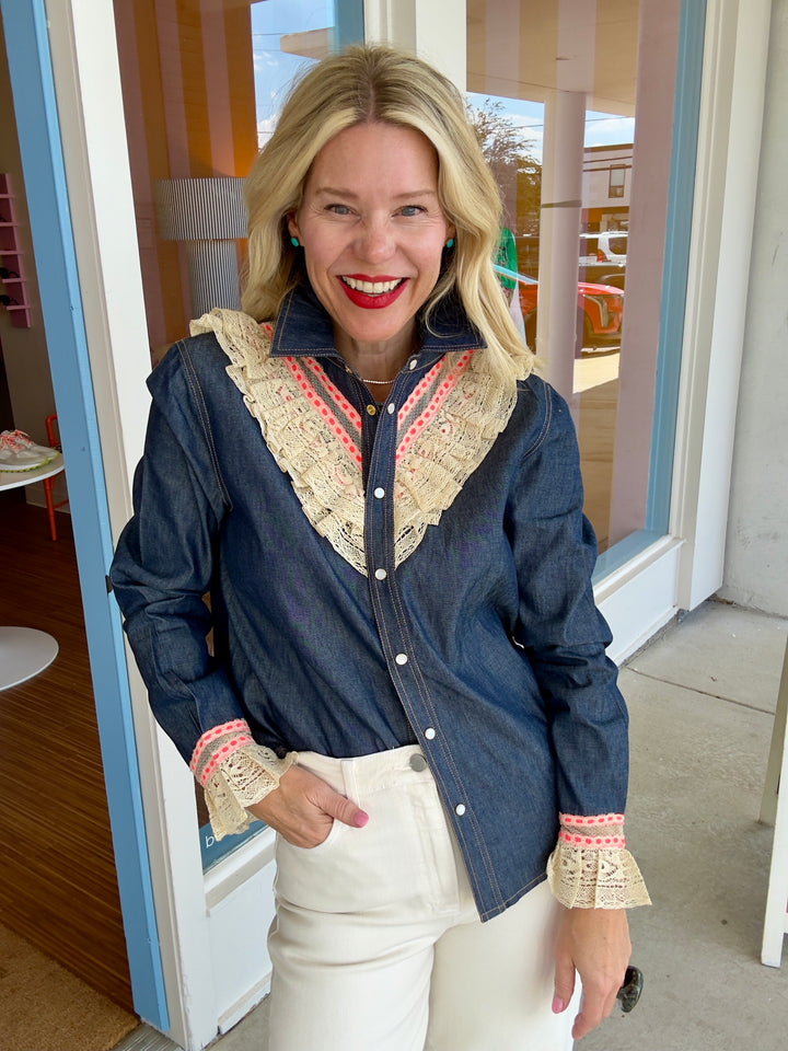 COWGIRL CHAMBRAY TOP