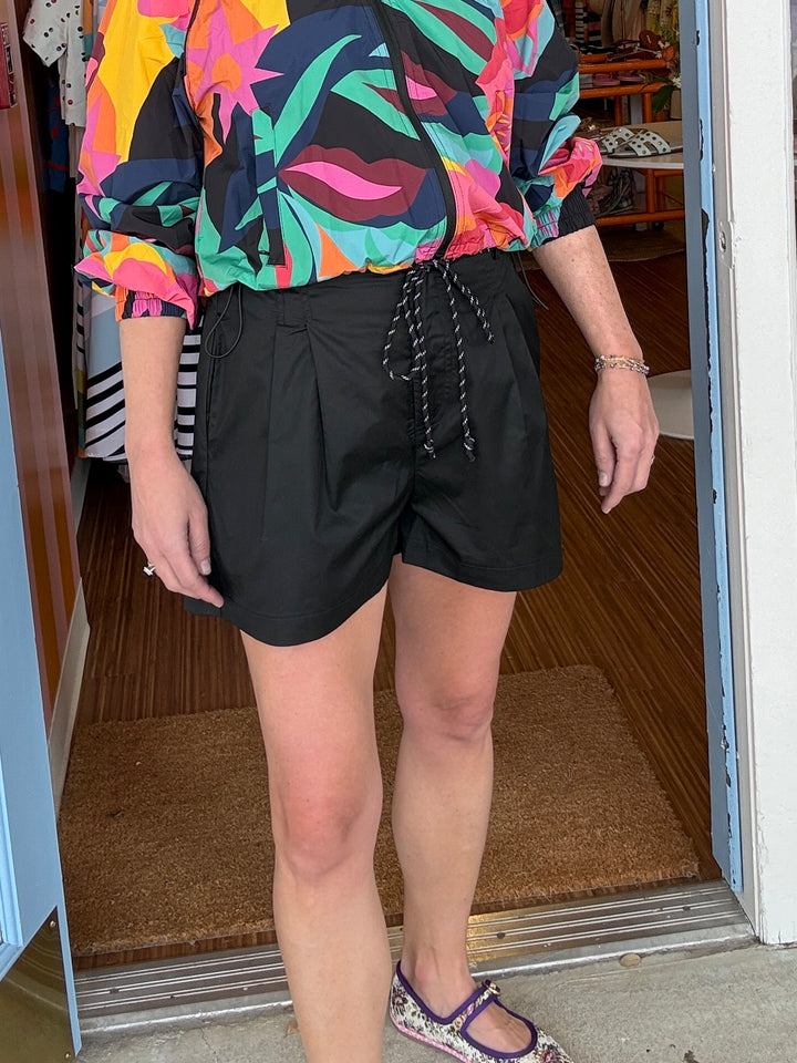 BETTY BLACK SHORTS