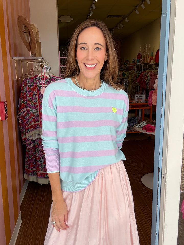 SUBTLE LOVE SWEATER