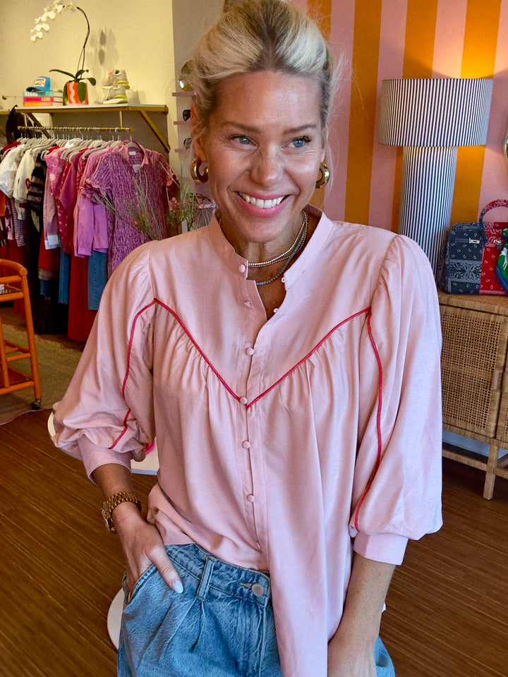 BUNNIE BLUSH BLOUSE