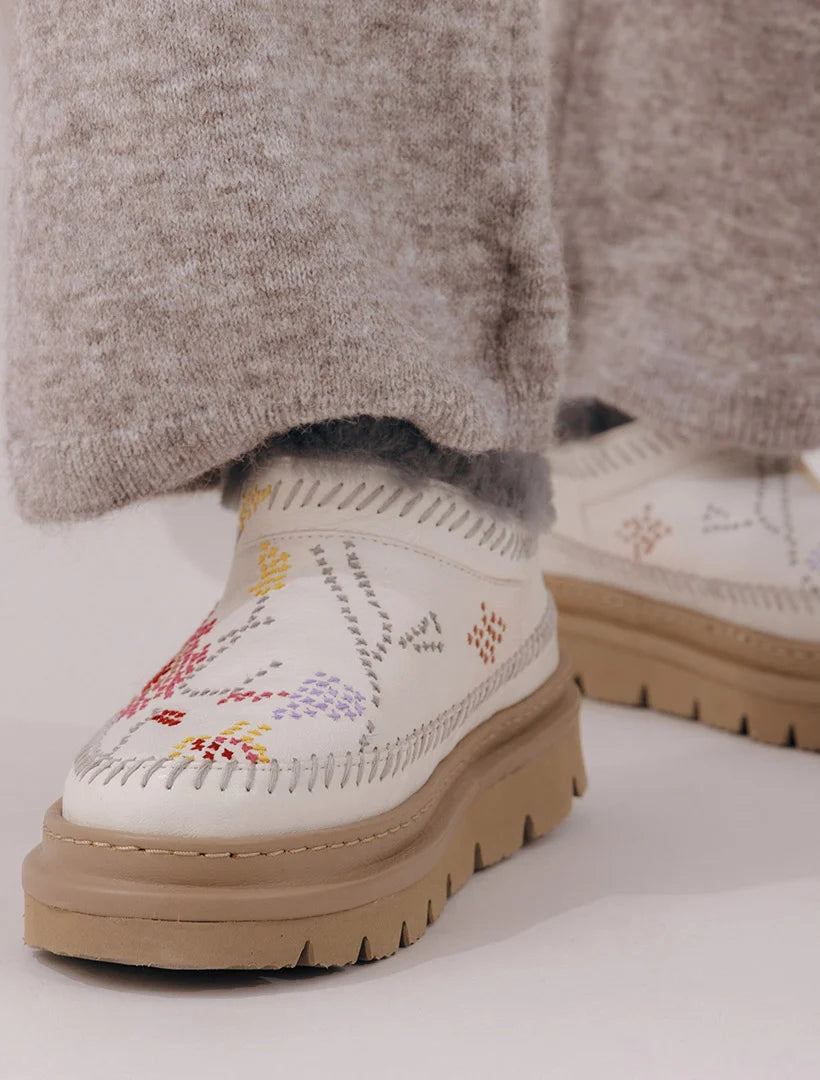NIYALI SHORT BOOTIE
