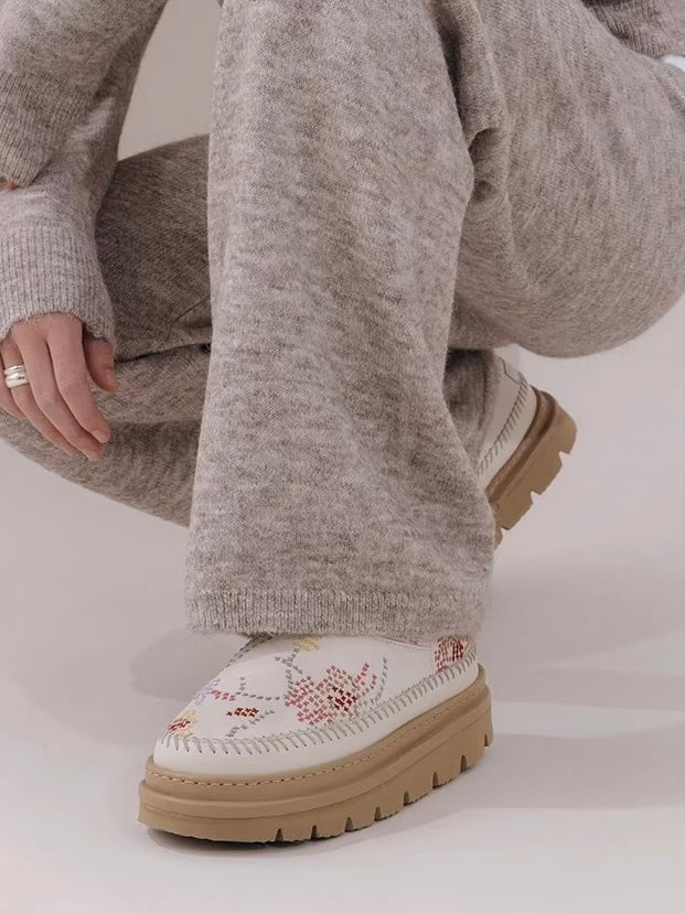 NIYALI SHORT BOOTIE