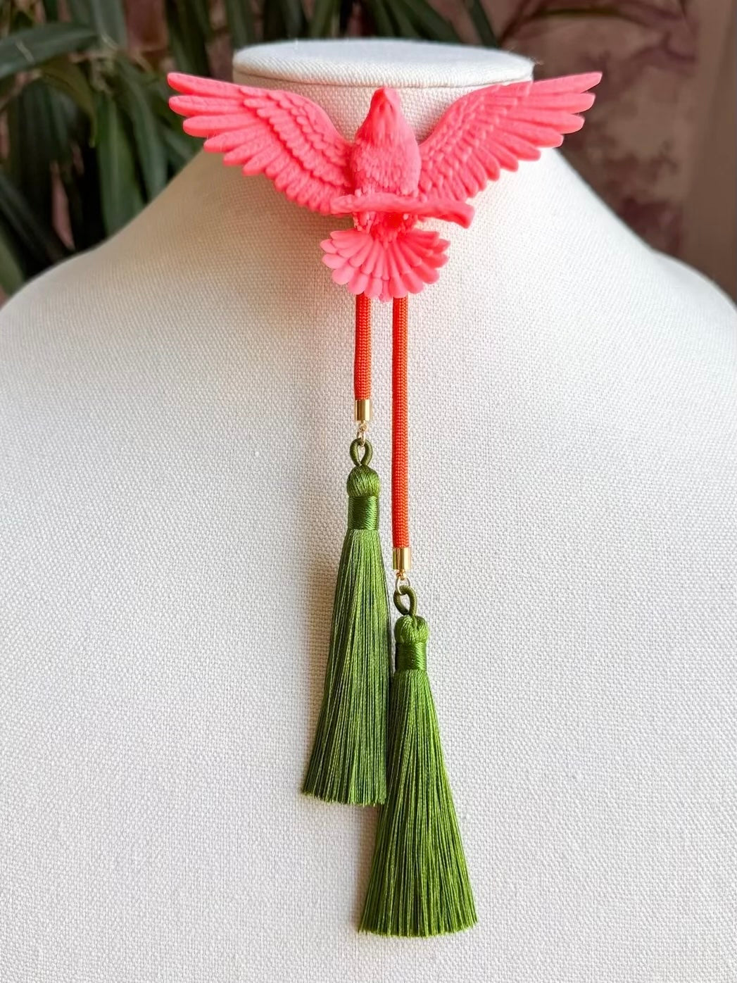 EAGLE BOLO PINK GREEN